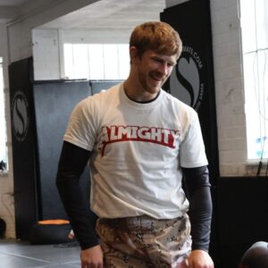 Arnold Allen Instagram - 2 weeks to go!

Get your @almightymerchco

#UFC304