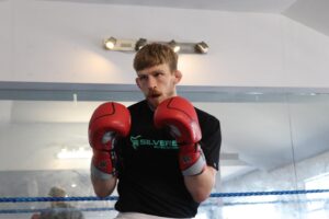 Arnold Allen Instagram - Loving the work, not long til I get to perform infront of the 🏴󠁧󠁢󠁥󠁮󠁧󠁿 fans 

@silverbackgymwear #walkwiththestrong 

#ufc304