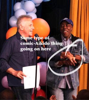 Arsenio Hall Instagram - Happy 45th birthday @comedyandmagicclub 🎉
(@paulreiserofficial was amazing. I had  to MAKE him come back and take another bow! 😂🎤)