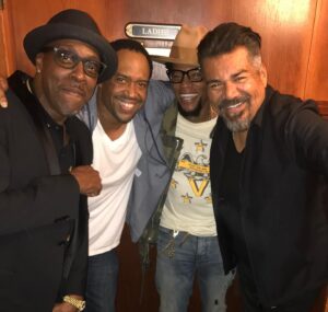 Arsenio Hall Instagram - #flashbackfriday @laughfactoryhw #rubeetuesdays #pullup 🎤🎤🎤 @iamrubenpaul @realdlhughley @georgelopez 💪🏾 #woofwoofwoof