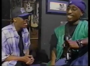 Arsenio Hall Instagram - 🎤 #flashbackFriday - 📺 Amazing memories! 
One of hip hop’s greatest. Tupac Shakur‼️