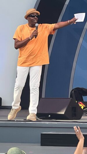 Arsenio Hall Instagram - Happy #juneteenth … I hope you had a great day!
(@hollywoodbowl #jazzfestival)