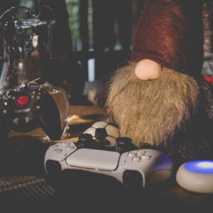 Artem Milevskyi Instagram - Nezabarom wos’ bude🎮👀⚽️👋🎅
