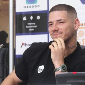 Artem Milevskyi Instagram - 1 травня 2024 року у приміщенні Укрінформу відбулася перша прес-конференція футбольної медійної команди IGNIS. 
Захід зібрав представників ЗМІ та прихильників команди, які обговорили низку важливих питань та поділилися новинами з «внутрішньої кухні» команди.