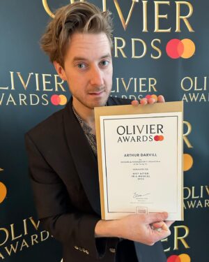 Arthur Darvill Instagram - Had an absolutely lovely time at the Olivier nominees celebration. What a day. Gave a big kiss to the big guy. @olivierawards #olivierawards 
And yes. I’m very excited about my certificate. I don’t think I’ve received a certificate for about 20 years. As you can see. By the look on my face.