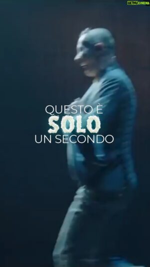 Arturo Brachetti Instagram - Di spettacoli così ce n’è SOLO uno! Che ti aspetta in tutti i migliori teatri.
E dura 90 minuti ✌🏻
#arturobrachetti #quickchangeartist #soloBrachetti