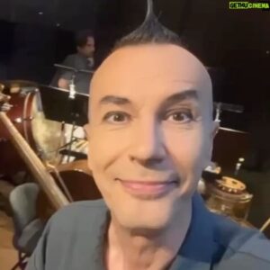 Arturo Brachetti Instagram - Avete mai sentito il suono del temporale riprodotto dall’orchestra? ⛈🌬