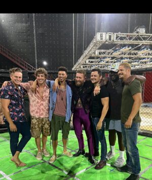 Arturo Castro Instagram - Let’s hear it for this incredible cast! Shooting w these amazing folks on such a beautiful location was the time of my life.
Getting to know them, having seaside jam sessions, playing Mafia, made this job one of my favorites I’ve ever done.
Thanks to the audience for watching our film and watching these guys absolutely slay it!
