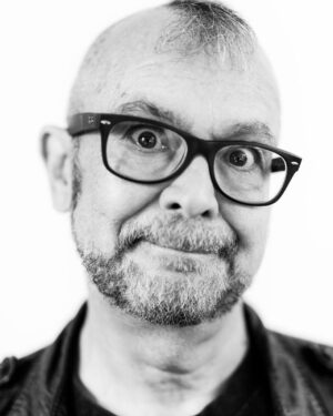 Arturo González-Campos Instagram - Hoy ha sido super ofensivo: "Mira, es tu cara". ¡No se me está respetando! #EsMiBar.