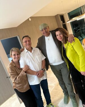 Arturo Sandoval Instagram - We spent a very pleasant night in the company of Chucho Valdés and his wife Lorena.