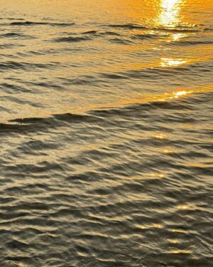 Arun Asawasuebsakul Instagram - The sun still sets