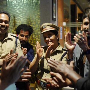 Arya Salim Instagram - My final day of OZLER set
 "wicket day"😁🥰🎉👏🏼👏🏻

Thanks to everyone who support me through out my Journey 💞
 😊

#BlockbusterOzler

@mammootty @actorjayaram_official @midhun_manuel_thomas @abrahamozler  @anaswara.rajan @senthil_krishna_rajamani @aryasalimofficial @nerambokku @irshadmhassan_ @avenirtek @thenieswarcinematographer @midhunmuku @shameer__muhammed @son_of_sasidharan @johnmanthrickal @sunil.singh1981 @rajeesh_velayudhan@iamprincejoy @ronexxavier4103@mr_baasi_@shajeer_p_basheer
@shiva_hariharan91 @actorsivaraaj @alan_joseph_siby @rahulrsarma@richard_antony_@sbk_shuhaib
@_thrilokadhipathi_ @kk.ameen_ @sunny_jr_
@sound__panda

#AbrahamOzlerMovie #Mammootty #Jayaram #MidhunManuelThomas #ArjunAshokan #AnaswaraRajan #SenthilKrishna #AryaSalim #Jagadish #Saikumar #DrRandheerKrishnan #Nerambokku #Avenirtek #actorslife #TheniEswar #aaryasalim
 #JohnManthrickal #RonexXavier #MidhunMukundan #minnalmurali #TruthGlobalFilms #trending