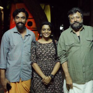 Arya Salim Instagram - With (MMT) @midhun_manuel_thomas ettan 🥰 & @actorjayaram_official ettan
 our Ozler sir🥰

Vere enthu venaam🤗🥰💕❤️

#instagram #instagood #aryasalim #like #follow #photography #photooftheday #instadaily #likeforlikes #picoftheday #fashion #instalike #beautiful #followforfollowback #likes #art #photo #midhunmanuelthomas #followme #jayaram #happy #insta #nature #style #life #myself #india #likeforfollow #minnalmurali⚡️⚡️