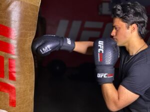 Aryaan Arora Instagram - Glad to be part of the @ufcgymindia experience