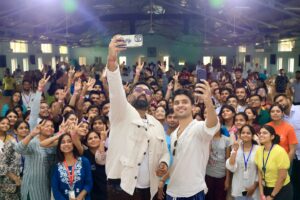 Aryaan Arora Instagram - The Best Capture of the Day ✨ All Love from Heart ❤️

Gratitude to @heartfulnessgurugram @heartfulness 🙏