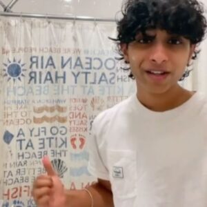 Aryan Simhadri Instagram - My new curly hair routine using @fableandmane holiroots hair oil & mask! Available @sephora