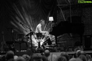 Asaf Avidan Instagram - Thank you Vilnius for a beautiful night.

Pictures and videos captured by @benpalhov