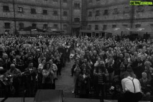 Asaf Avidan Instagram - Thank you Vilnius for a beautiful night.

Pictures and videos captured by @benpalhov