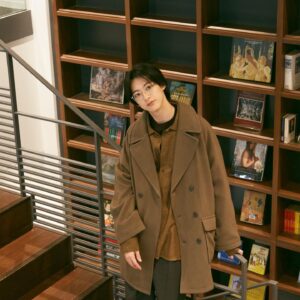 Asahi Itou Instagram - 📸
毎年恒例の、"今"の伊藤あさひを切り取った、、
⁡
フォトブック『ASAHI'22』
⁡
の発売が決定しました！
⁡
また、お渡し会イベントを12/18(日)に東京・SHIBUYA TSUTAYAにて開催します！！
⁡
K-SHOPでは直筆サイン＋宛名入りで販売予定です☺︎
⁡
詳細は、また後日、、。🫠

#ぜひ会いにきてね🫶