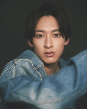 Asahi Itou Instagram - フォトブック「'23」
ギリギリ！23歳のうちに撮影してきました☺︎
⁡
発売記念イベント
↓↓↓
書泉グランデ（神保町）
2024年2月12日（月・祝）
⁡
イベント楽しみですねっ！