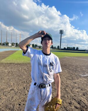 Asahi Itou Instagram - ⚾️
ついに僕たちの代。下剋上を果たす代。
キャプテンになりました🔥
みんなを引っ張るキャプテンではありません。
みんなを支えながら、頑張る背中を見せるキャプテンです。
まだまだ終わりません。熱い夏はここからです。
#下剋上球児