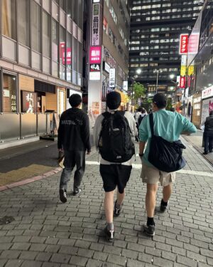 Asei Miki Instagram - ポートワシントンの笠谷と元スーパーノヴァ橋本と東京でジンギスカン食べた！
笠谷とは月2で会ってる！橋本は芸人辞めて初めて会った！
橋本は終始みんなとご飯食べれて嬉しそうにしていた。
橋本は最初に駅で会ったとき嬉しすぎて口押さえていた。
橋本は呑めないお酒を4杯飲んでいた。

#34期
#橋本
#笠谷