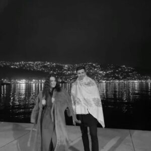 Asena Girişken Instagram - Şundanbundanoradanburadan.