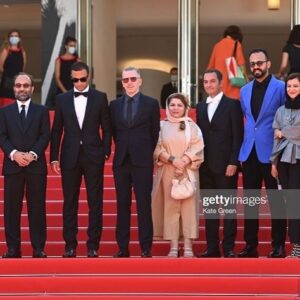 Asghar Farhadi Instagram - .
عوامل فیلم «قهرمان» با نوای «مرغ سحر» استاد شجریان بر فرش قرمز فستیوال کن. ۲۰۲۱

Photo: Getty Images