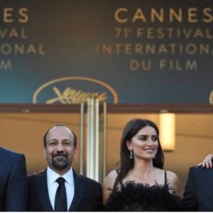 Asghar Farhadi Instagram - Cannes Film Festival opening 2018 | افتتاحیه فستیوال فیلم کن ۲۰۱۸

#everybodyknows #todolosaben #cannes2018 #asgharfarhadi #همه_می‌دانند #اصغر_فرهادی