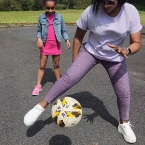 Ashionye Michelle Raccah Instagram - We've got #game
Our Raccah Rovers team is in training 😊😁
Bending it, Euro stepping it
#sunday #meandmine