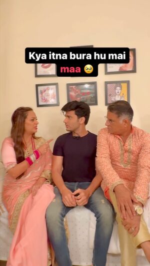 Ashita Dhawan Instagram - Sautela😭😜 @naveensaini9 @ashitadhawan 
.
#jugaadiroommates #abhishek_soni321  #jiya_rao321 #instagramvideos #instagood #trending #viral #feelitreelit  #latestreels #trendingreels #instadaily #newreel #reelsindia #comedy #comedyvideos #trendingnow #marriagegoals #relationshipgoals #reelkaromemekaro #reelyfunny  #onlyforfun #father #fatherson #motherlove