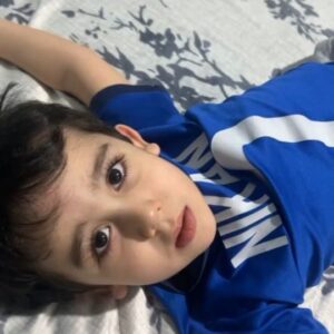 Ashkan Darvishi Instagram - .
خوب خداروشکر بچم استقلالیه 💙👑 الهی شکرررر
@nikandarvishi 
مادر بچمم فوتبااالی نیست ؛ اما الویت رنگ آبیه 😅😉
@mahshidkhosravii 
#استقلال_ایران #استقلال_تهران #استقلال 
#esteghlal #nikan