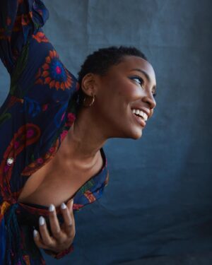 Ashleigh Morghan Instagram - Ya girl got some new photos for 2023. Super happy with how they came out. I sometimes get a little shy and nervous but I had a blast! ✨

📸: @joshlbutler_ 
💄: @a_d_makeup 

#photoshoot #photos #photoshoots #working #2023