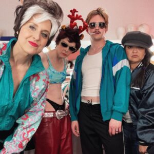 Ashley Bell Instagram - THE HOLIDAY SHOW at @thegroundlings is entering its LAST weekend!! I am so proud to be part of this insanely fun show directed by North Star @chris.eckert ! Grab tikis for mirth!! Link in bio 🤍🌲✨🎟️ #lowrise #nuns #ghostbusters #losangeles #theatre #wigs