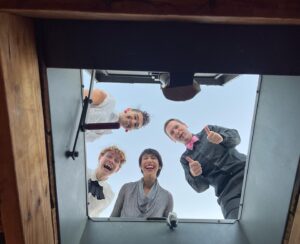 Ashley Bell Instagram - Summertime roofin & crawlin through the attic 🤍 @groundlingssundayco #summernights #melrose