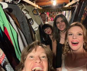 Ashley Bell Instagram - Summertime roofin & crawlin through the attic 🤍 @groundlingssundayco #summernights #melrose