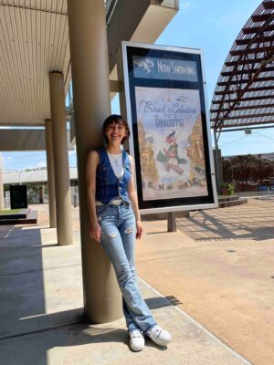 Ashley Boettcher Instagram - Looking for something to do this weekend?? Watch Ernest & Celestine: A Trip to Gibberita! Don’t be fooled by the cute animation, this movie is for anyone, young or young at heart! It was a joy to be part of this, love the amazing people who are a part of it 💗 Find a theater near you and get tickets at ErnestAndCelestine.com! 
•
Ps: if you go see it, post about it and tag me!!!
#ErnestAndCelestine