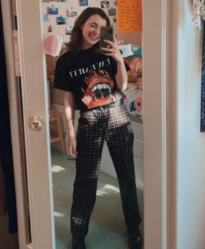 Ashley Boettcher Instagram - ❤️‍🔥 I've been dreaming of falling asleep
While I'm speaking in tongues to a progressive beat
I can't wait for the Promise Land, standing on a beach
With my friends and my foes and the sand in my feet ❤️‍🔥
| Awestruck Revival | Gable Price and Friends | 
•
New favorite shirt from @newearth and lyrics from my favorite band!