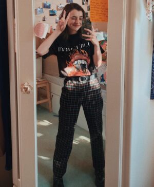 Ashley Boettcher Instagram - ❤️‍🔥 I've been dreaming of falling asleep
While I'm speaking in tongues to a progressive beat
I can't wait for the Promise Land, standing on a beach
With my friends and my foes and the sand in my feet ❤️‍🔥
| Awestruck Revival | Gable Price and Friends | 
•
New favorite shirt from @newearth and lyrics from my favorite band!