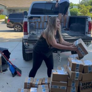 Ashley Davies Instagram - The whole family pitched in to help fulfill the @abcgma3 orders. Thank you to all who ordered and all who have continued to help support @eathappygrub on this amazing journey!! 🥰😁#EatHappyGrub #pancakes #GMA #GMA3 #fulfillment #familytime #family