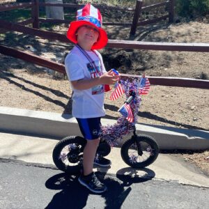 Ashley Davies Instagram - Happy 4th of July, everyone! From my family to yours, I hope you all have a safe and wonderful Independence Day! 🎇 

#kidtime #family
#4ofjuly #4thofjuly #4thofjulyweekend #american #americanflags #celebrate #fireworks #fourthofjuly #happy4thofjuly #happybirthdayamerica #independenceday #redwhiteandblue #bigbearlake
