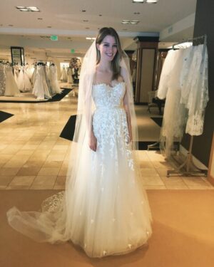 Ashley Grace Instagram - Also not my wedding dress.....but also pretty ❤️#throwbackthursday #weddingdressreject