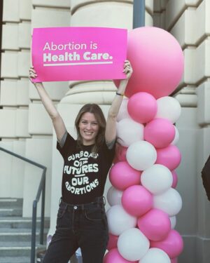 Ashley Grace Instagram - I will fight for all people’s reproductive rights! We should be able to make our own healthcare decisions.!Simple as that! #plannedparenthood #fuckabortionbans