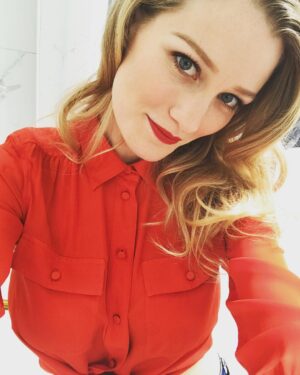 Ashley Grace Instagram - #Mondaymorning #glam by @christinacessnahair