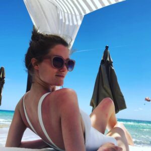 Ashley Grace Instagram - Watermelon juice, por favor ☀️