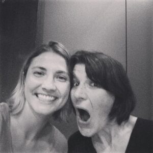 Ashley Jordyn Instagram - Domani è la mia cara amica compleanno di @alessandrapiovene!  Sto imparando  l’italiano come un regalo per lei.  Buon Compleanno Ale! Baci 😘 🎁