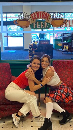 Ashley Mary Nunes Instagram - Happy Birthday to the Cashmere to my Turquoise, the Turquoise to my Cashmere, the Monica to my Rachel, and my ALL time F•A•V•O•R•I•T•E Wonder Woman! Happy Birthday, Jenny! I love you!! 💕 

#HappyBirthday #BirthdayQueen #WonderWoman #Friends