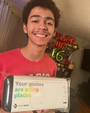 Ashley Mary Nunes Instagram - Happy SWEET 16 to this incredible kid. He is why my heart beats. ❤️

Happy Birthday, Justice! I love you more than life. 

#Sweet16 #SweetSixteen #BoyMom #HappyBirthday #MyHeart