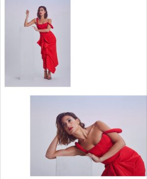 Ashley Reyes Instagram - Looking like the real life 💃. Swipe for the final image in @designscene magazine. 

First image from @brianmeller 
Hair by @jasmineburnsidehair 
Makeup by @amandathesenbeauty 
Jewelry from @luxecycledvintage 
Final image by @laracallahan