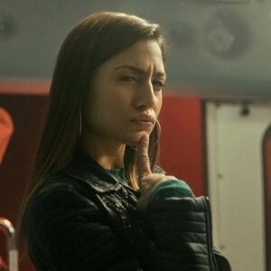 Ashley Reyes Instagram - “Where can we hide in fair weather, we orphans of the storm...” 

Finale night for Season 3! What a ride. Thank you all for watching and for all of the incredible fan messages (if I haven’t gotten to it yet, I’m sorry, I will!) I’ve loved seeing how moved you are by the show that I love so much. Swipe through for some of the people who make this show possible. 

.... and swipe all the way through for a cheeky look at what Cordelia looked like in my first self tape for the show. Woof, I’m emotional. 

Tonight at 8 on @starz and internationally on @amazonprimevideo